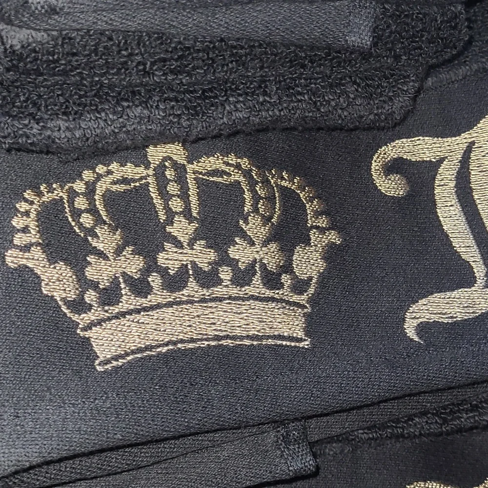 Juicy Couture Black and Gold Towel Set - Picture 9 of 12
